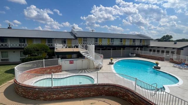Friendship Inn Altus Exterior photo